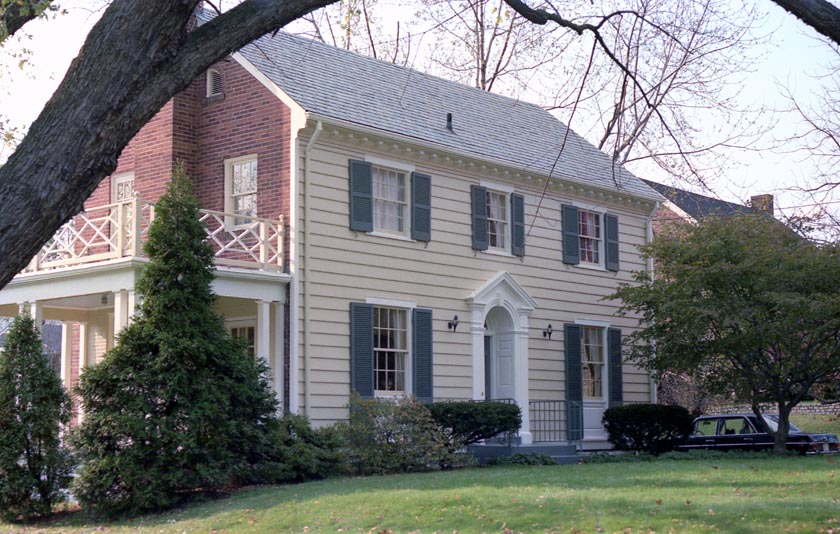 Colonial front